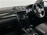 Suzuki Vitara Image 2