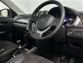 Suzuki Vitara Image 6