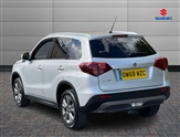 Suzuki Vitara Image 2