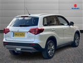 Suzuki Vitara Image 5