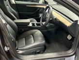 Tesla Model 3 Image 3
