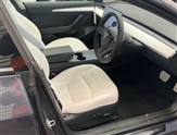 Tesla Model 3 Image 4