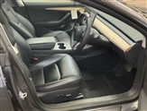 Tesla Model 3 Image 3