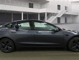Tesla Model 3 Image 4