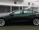 Tesla Model 3 Image 5