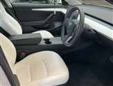 Tesla Model 3 Image 3