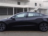 Tesla Model 3 Image 4