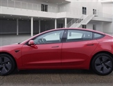 Tesla Model 3 Image 4