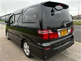 Toyota Alphard Image 4