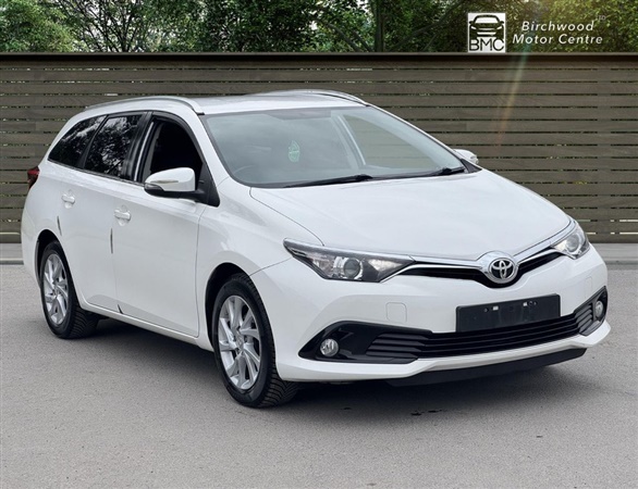Large image for the Used Toyota AURIS
