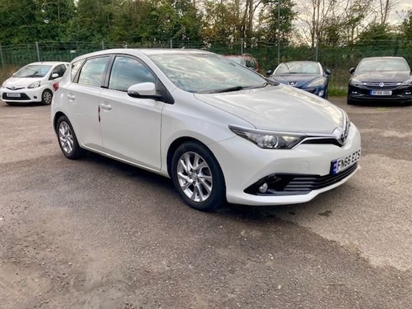 Large image for the Used Toyota AURIS