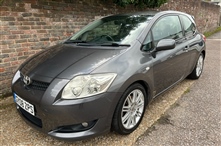 Used Toyota Auris