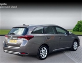 Toyota Auris Image 2