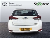 Toyota Auris Image 6