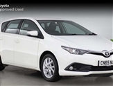 Toyota Auris Image 1