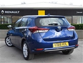 Toyota Auris Image 2