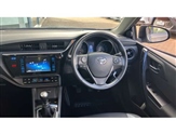 Toyota Auris Image 6