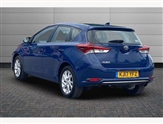 Toyota Auris Image 6