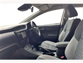 Toyota Auris Image 2