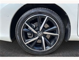 Toyota Auris Image 6