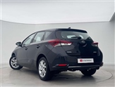 Toyota Auris Image 3