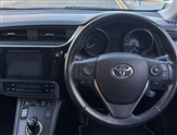 Toyota Auris Image 6
