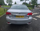Toyota Avensis Image 6