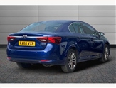 Toyota Avensis Image 2