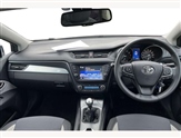 Toyota Avensis Image 6