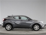 Toyota C-HR Image 2