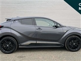 Toyota C-HR Image 2