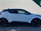 Toyota C-HR Image 2