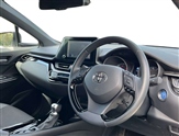 Toyota C-HR Image 5