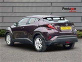 Toyota C-HR Image 2