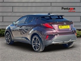 Toyota C-HR Image 2