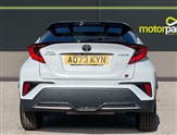 Toyota C-HR Image 4