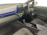 Toyota C-HR Image 2