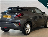 Toyota C-HR Image 3