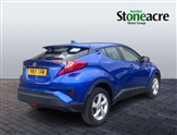 Toyota C-HR Image 3