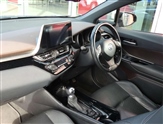 Toyota C-HR Image 2