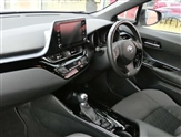 Toyota C-HR Image 2