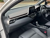 Toyota C-HR Image 4
