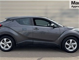 Toyota C-HR Image 2