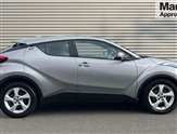 Toyota C-HR Image 2