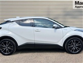 Toyota C-HR Image 2