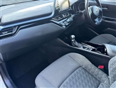 Toyota C-HR Image 4
