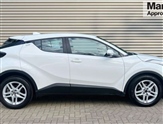 Toyota C-HR Image 2