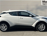Toyota C-HR Image 2