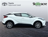 Toyota C-HR Image 4
