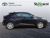 Toyota C-HR Image 4